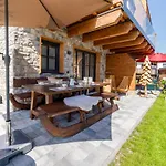 Tauernlodge Edelweiss 42e Alpehytte *