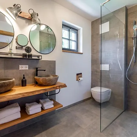 Tauernlodge Edelweiss 42e 샬레 *